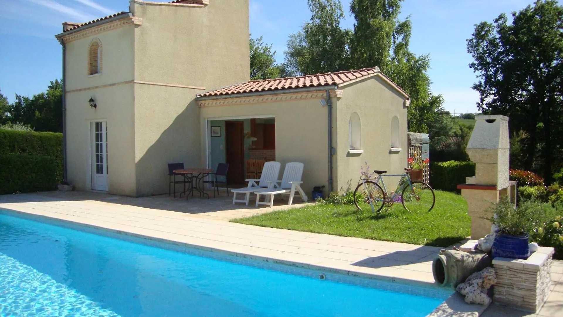 Gite La Brugue Avec Piscine A 5 Mn D'Albi Puygouzon-et-Montsalvy 0*,  프랑스